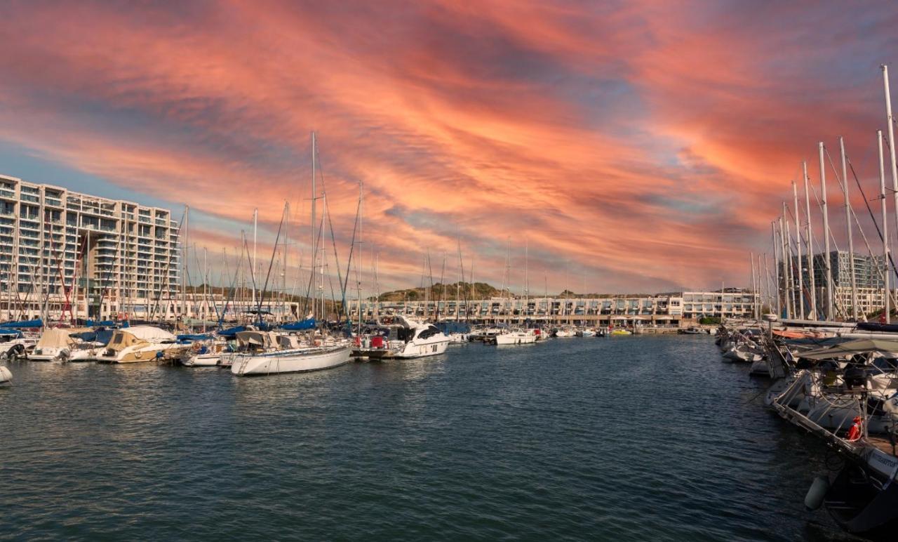 Water Front Luxury Family Apartment Herzelia Buitenkant foto